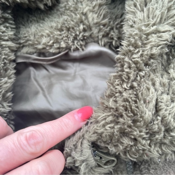 ZYIA Green Fuzzy Hooded Teddy Bear Vest Full Zip XL - Picture 7 of 11